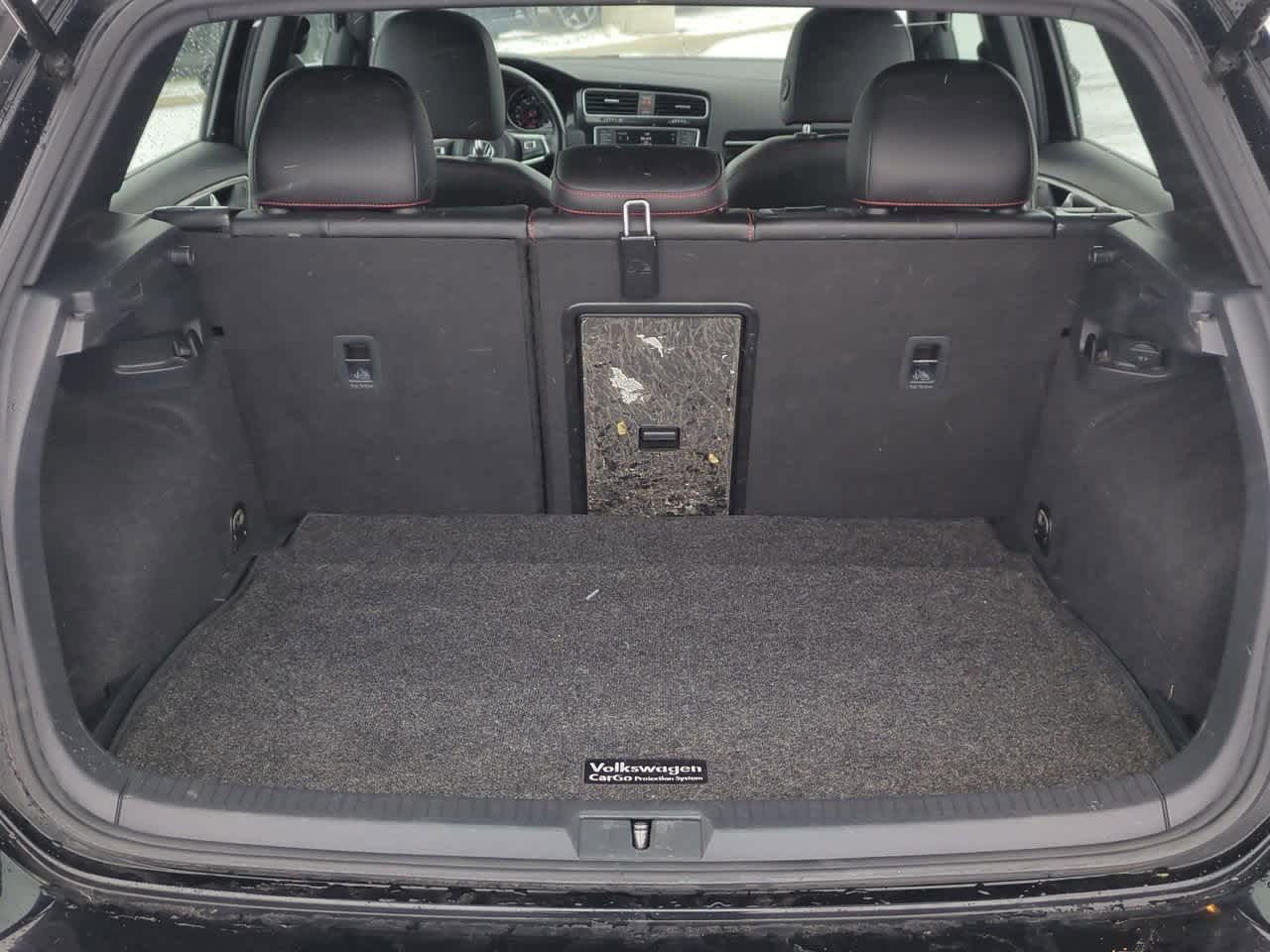 Thumbnail: 2016 Volkswagen Golf - 33