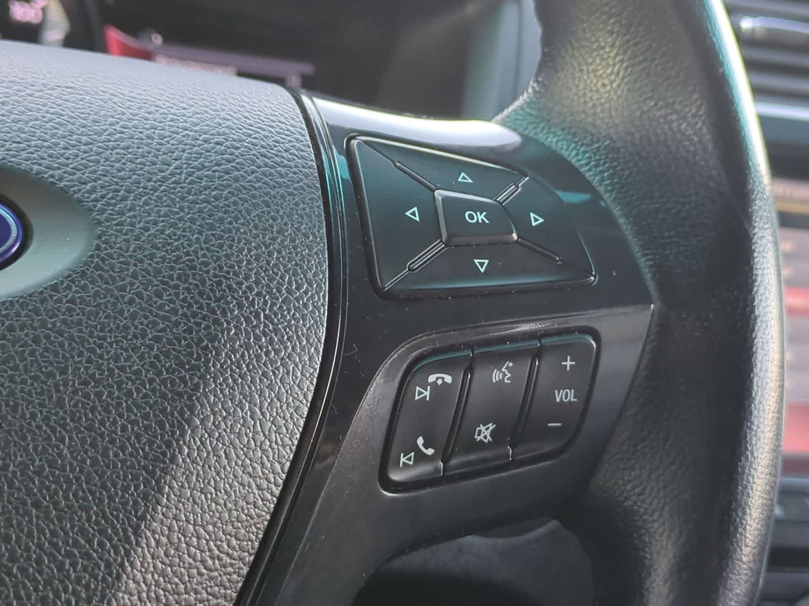 Thumbnail: 2016 Ford Explorer - 28