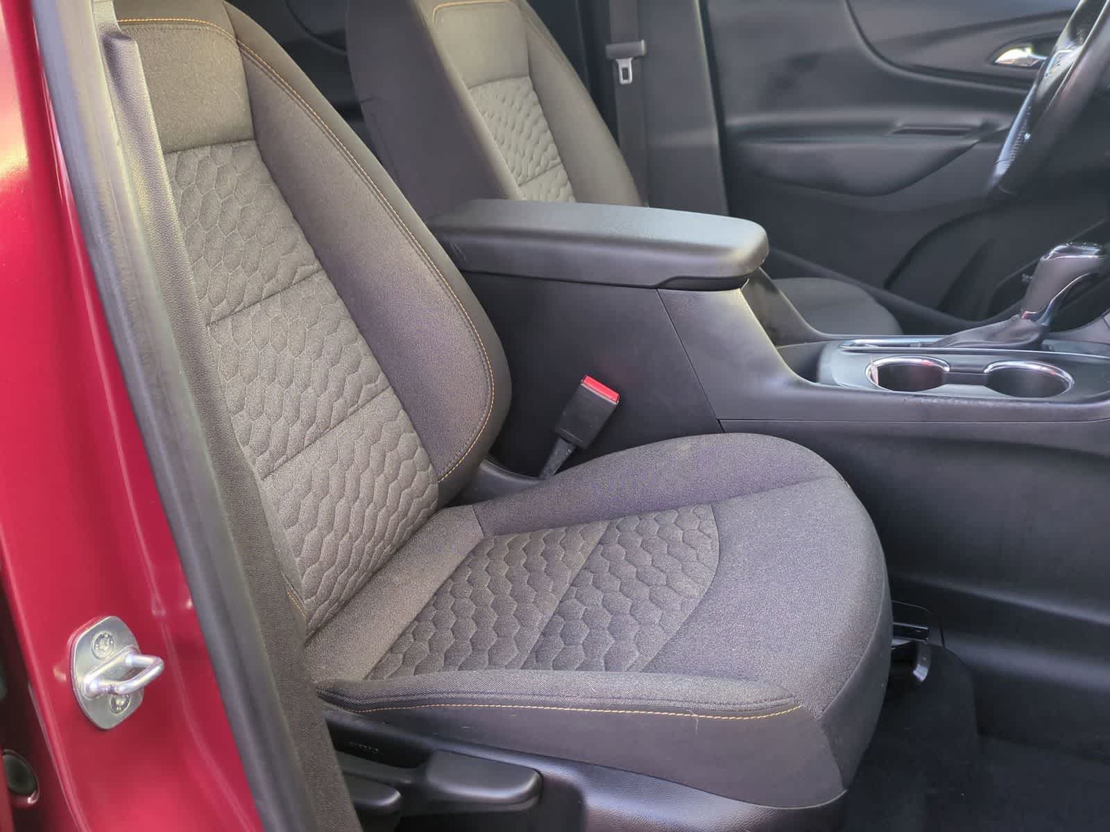 Thumbnail: 2020 Chevrolet Equinox - 20