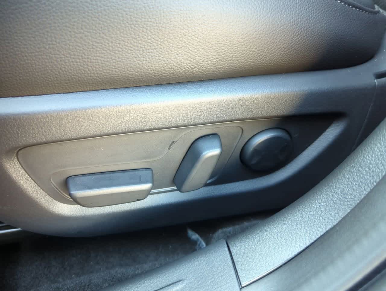 Thumbnail: 2025 Mazda CX-50 - 15