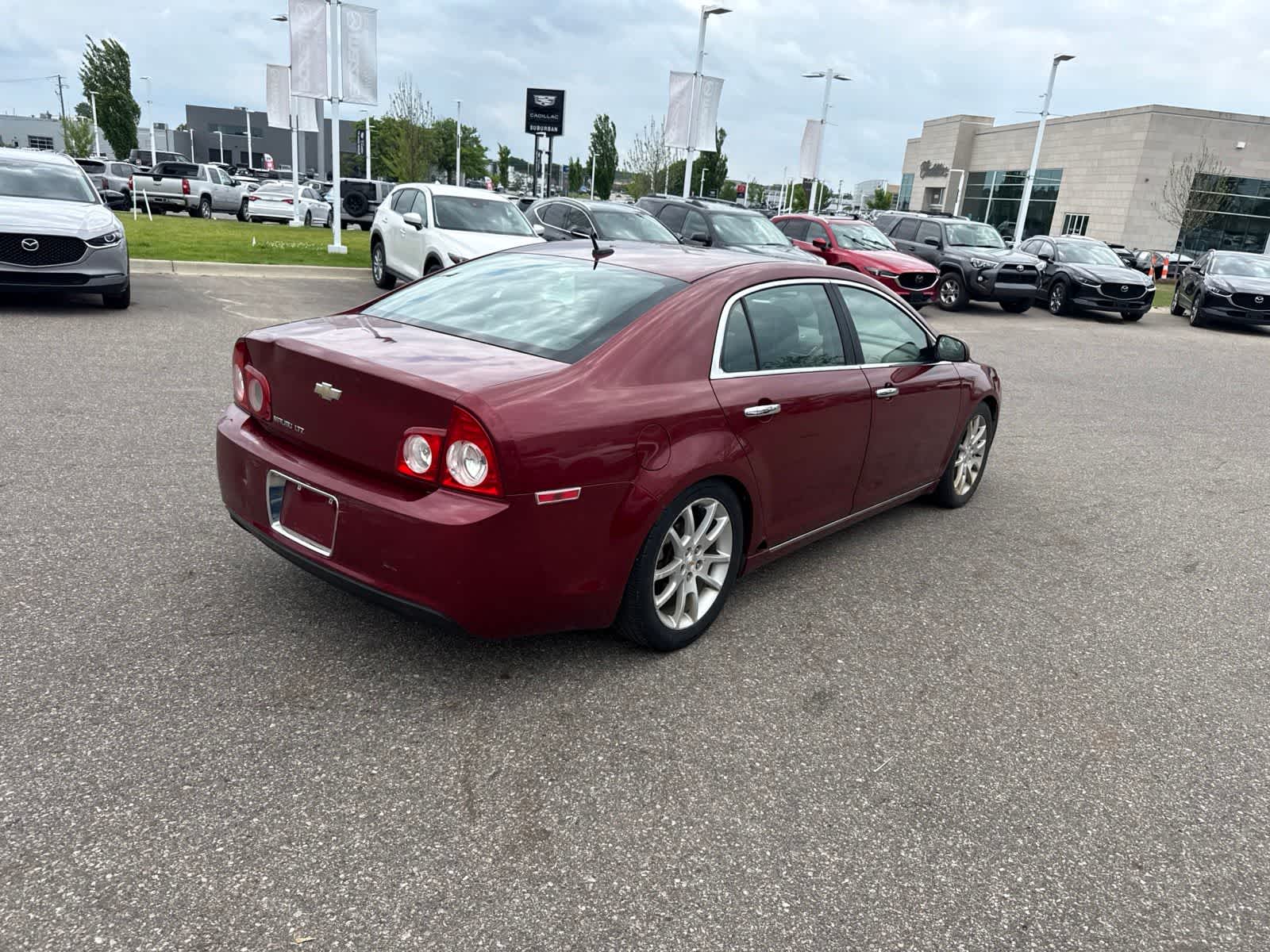 Thumbnail: 2010 Chevrolet Malibu - 5