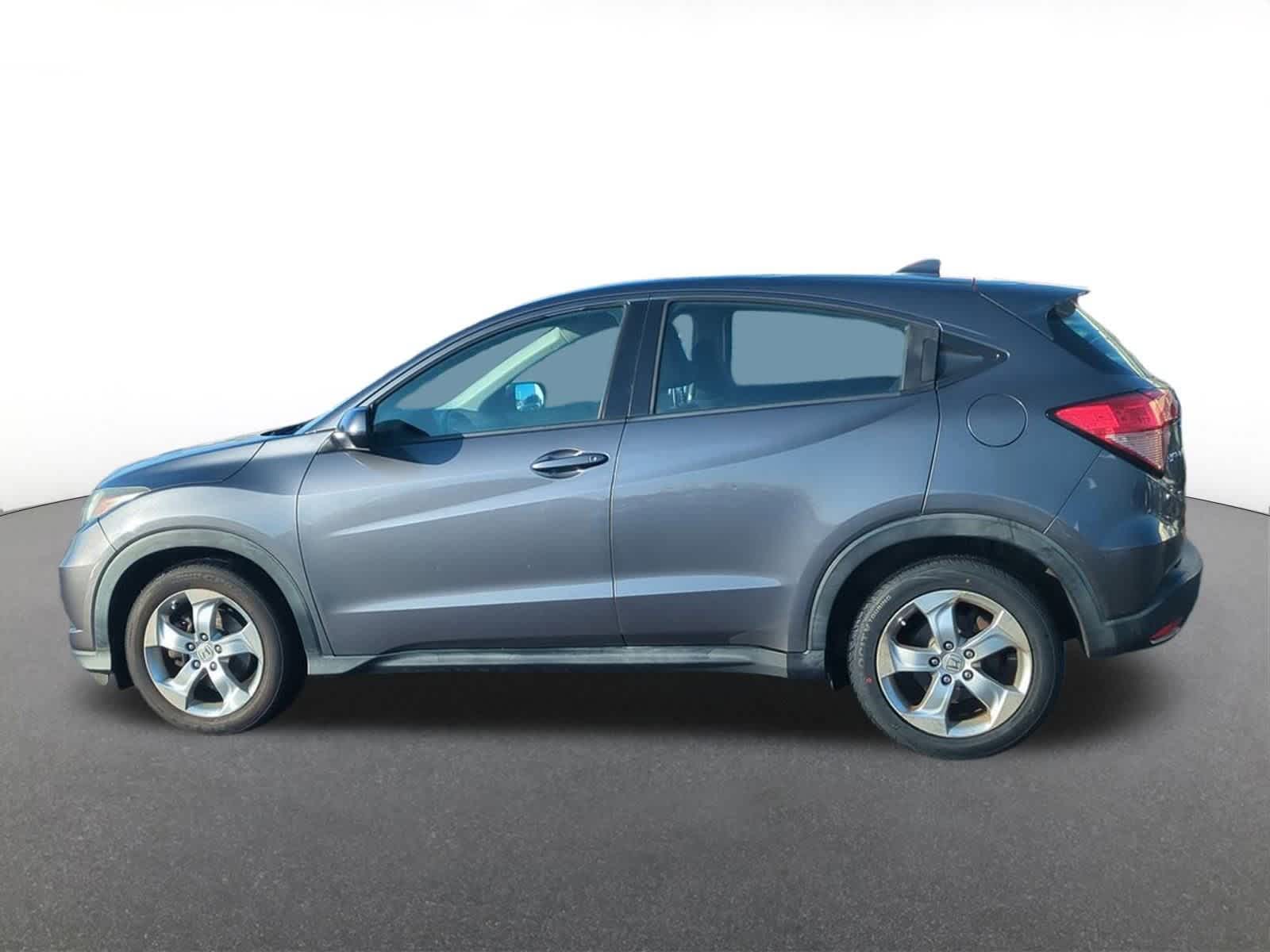Thumbnail: 2016 Honda HR-V - 3