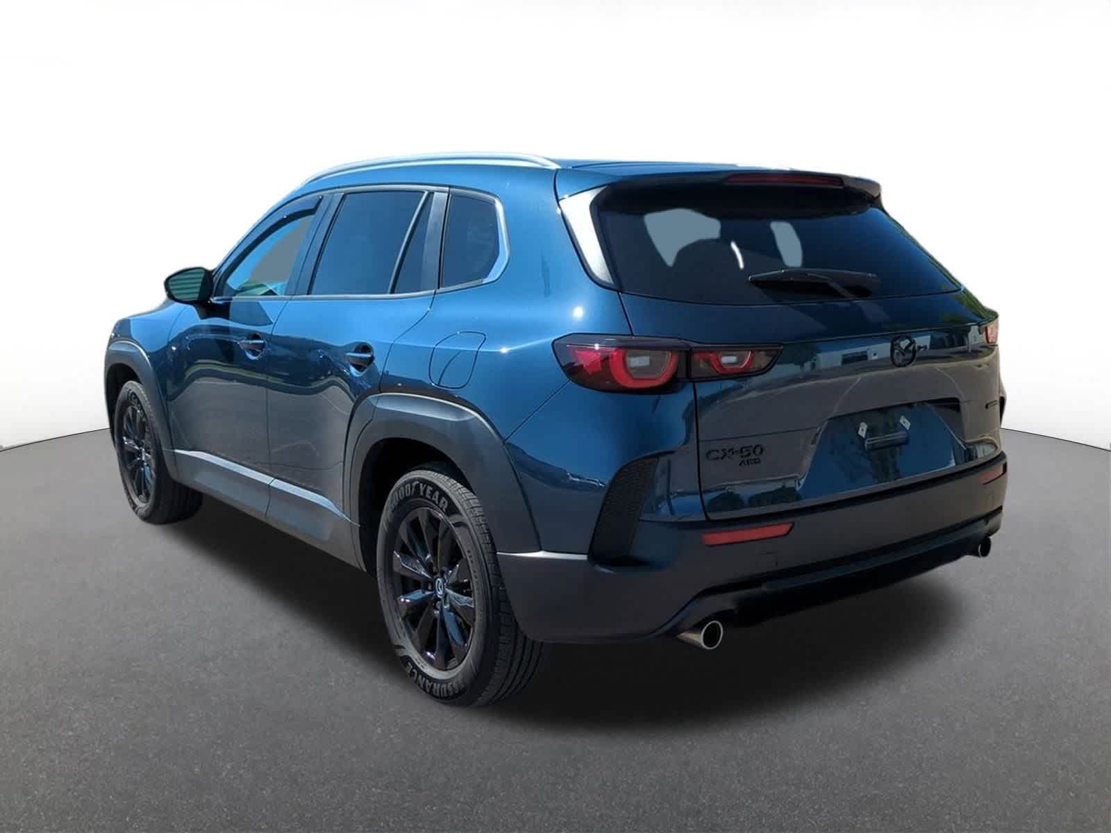 2025 Mazda CX-50 2.5 S Preferred photo 4