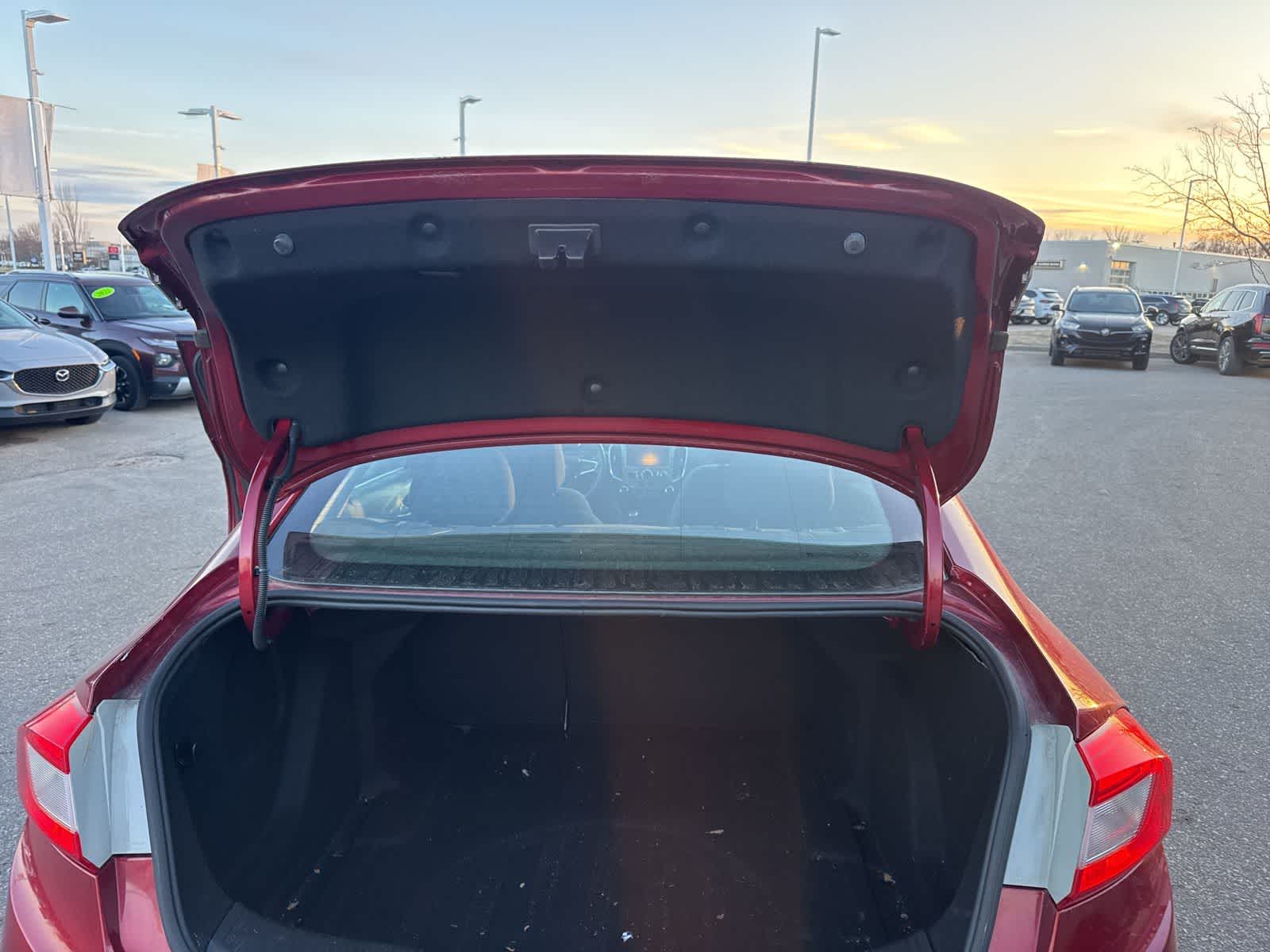 Thumbnail: 2017 Chevrolet Cruze - 22