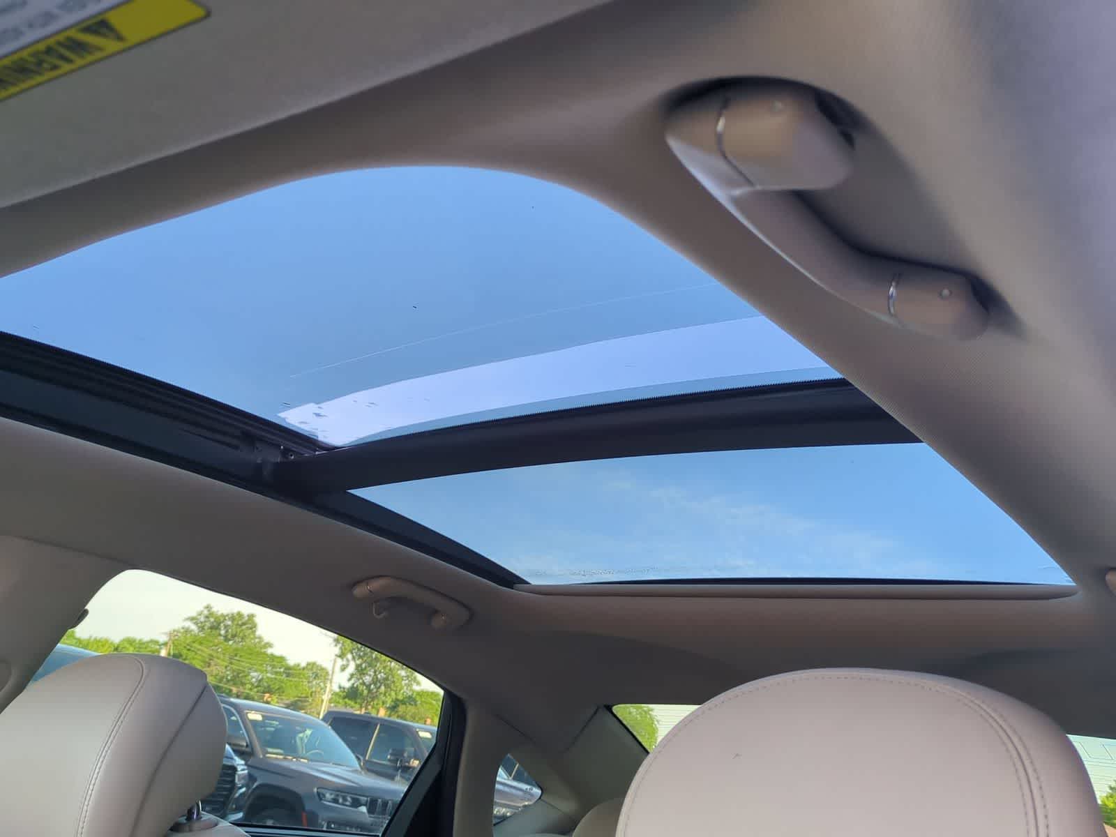 Thumbnail: 2015 Hyundai Genesis - 19
