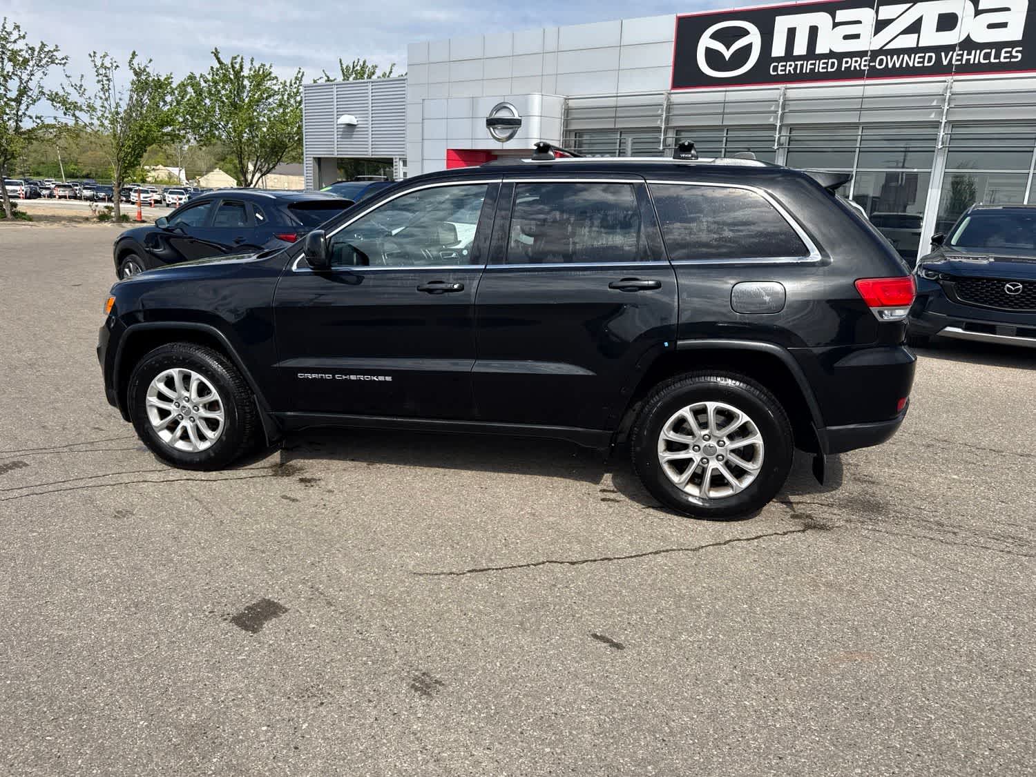 Thumbnail: 2015 Jeep Grand Cherokee - 8