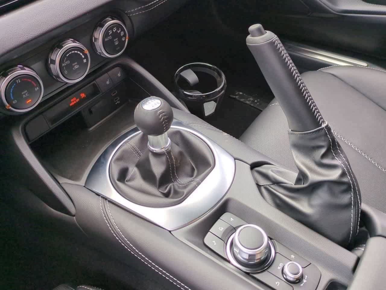 Thumbnail: 2025 Mazda MX-5 Miata - 18