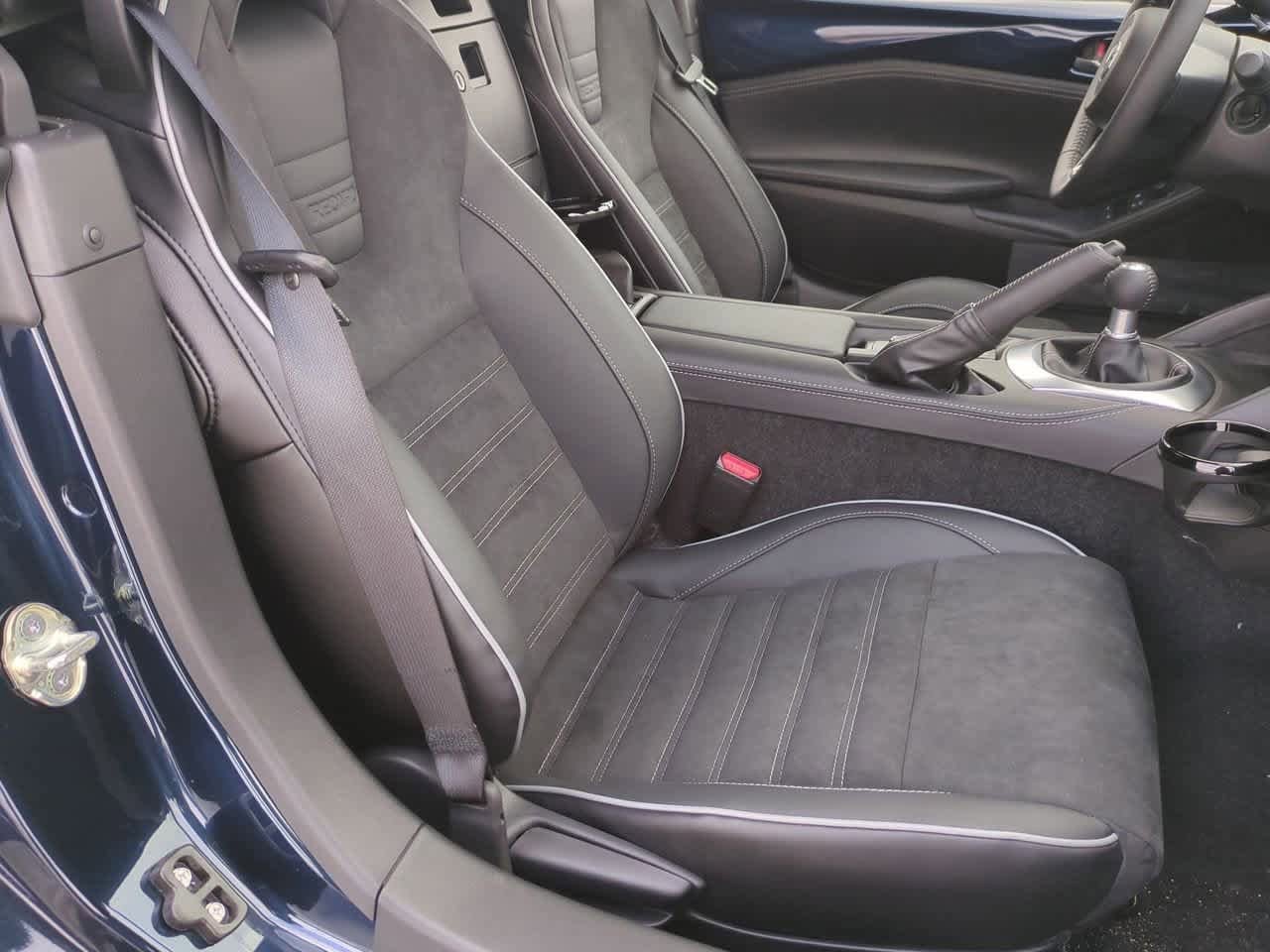 Thumbnail: 2025 Mazda MX-5 Miata - 17