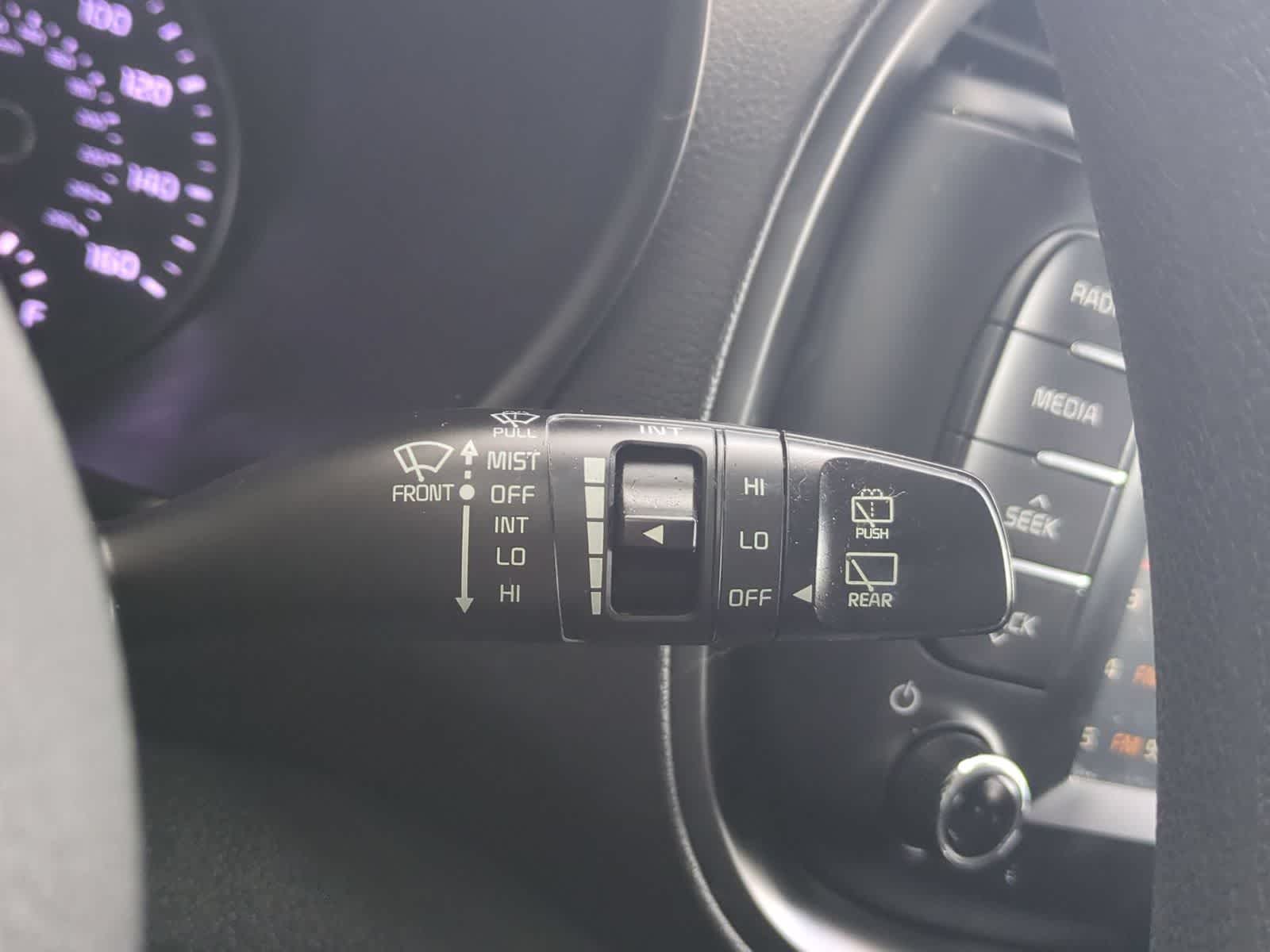 2021 Kia Soul LX - Photo 21