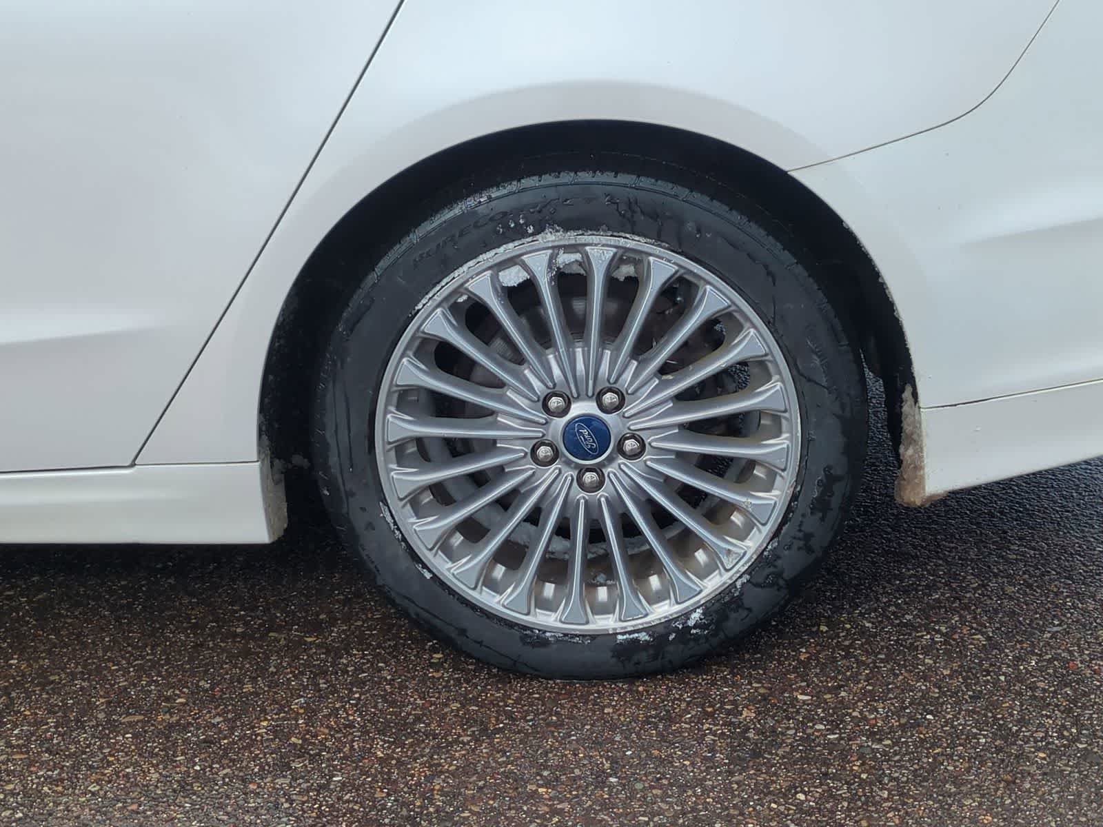 Thumbnail: 2013 Ford Fusion - 13