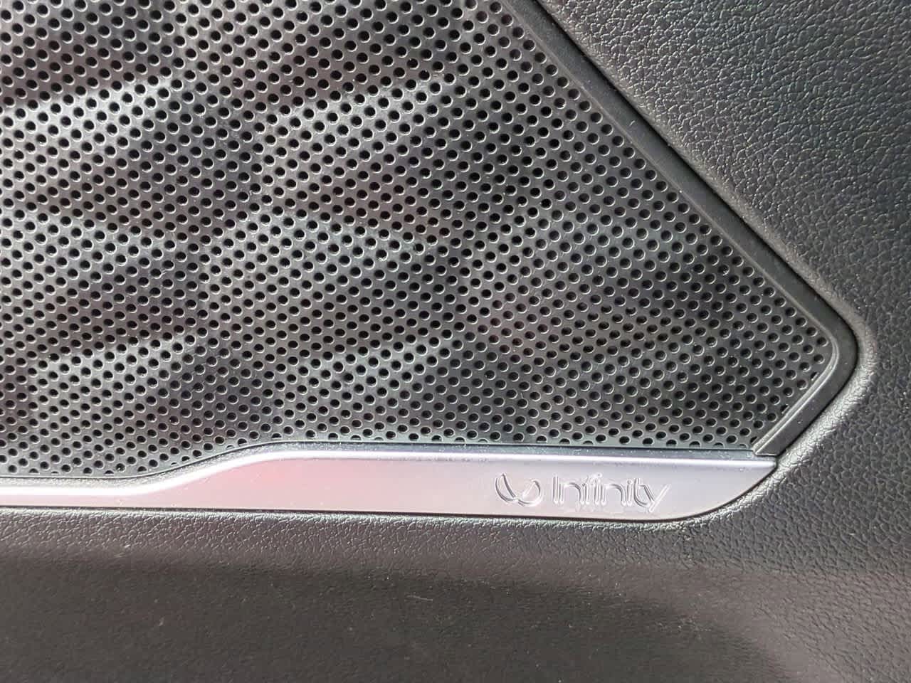 Thumbnail: 2019 Hyundai Santa Fe - 31