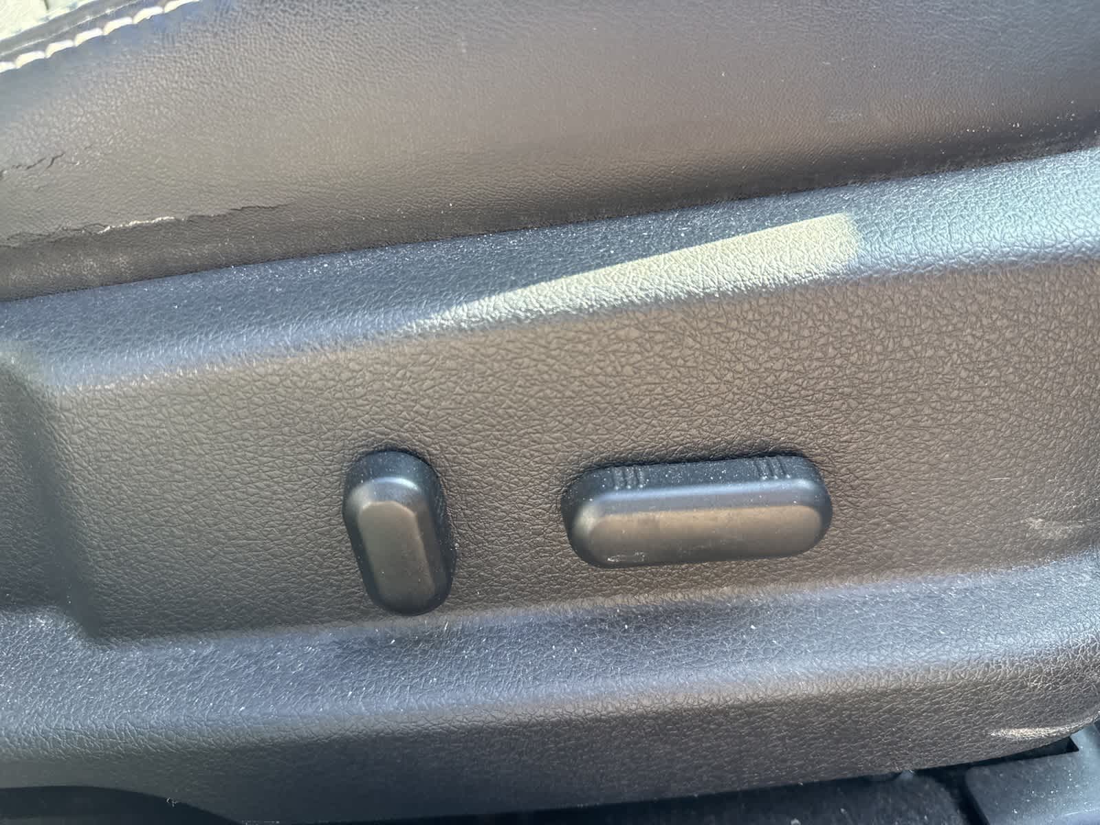 Thumbnail: 2011 Ford Fusion - 27