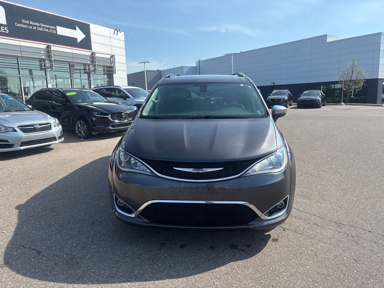 Thumbnail: 2019 Chrysler Pacifica - 2