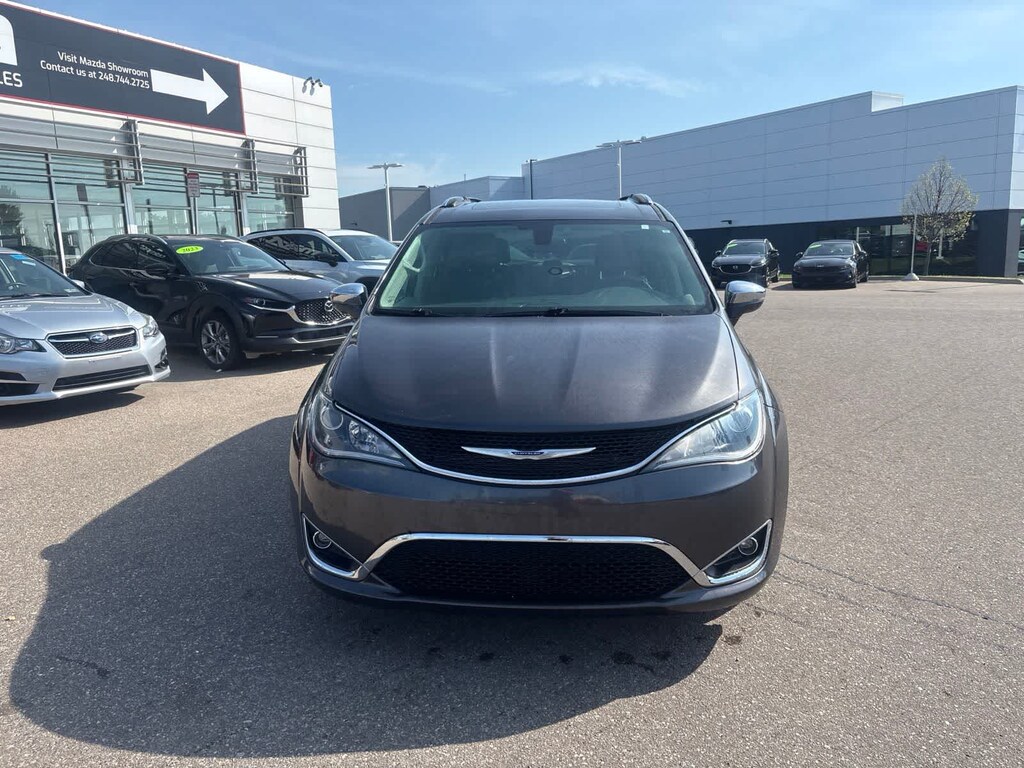 Used 2019 Chrysler Pacifica Limited Van Passenger Van