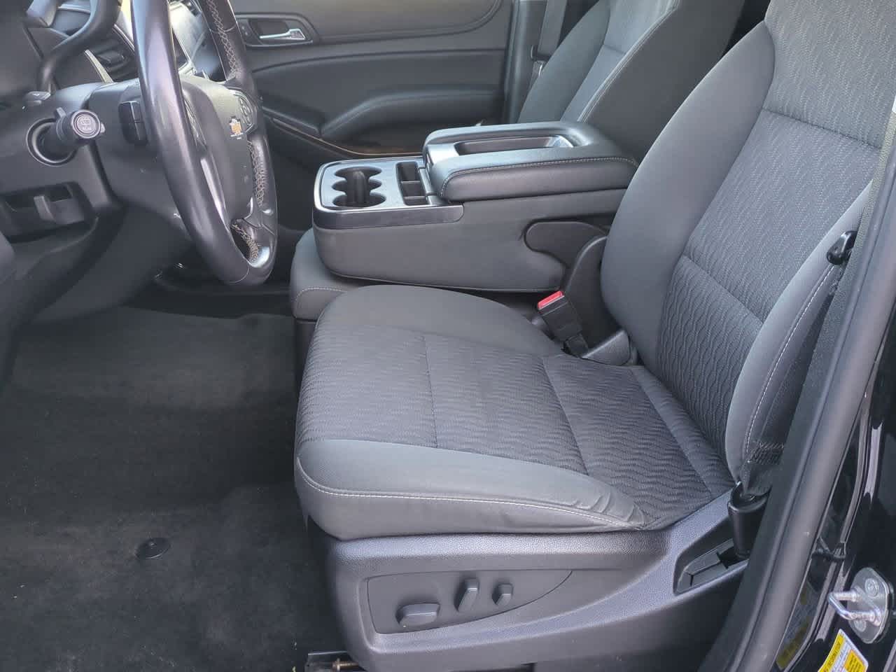 Thumbnail: 2017 Chevrolet Suburban - 15