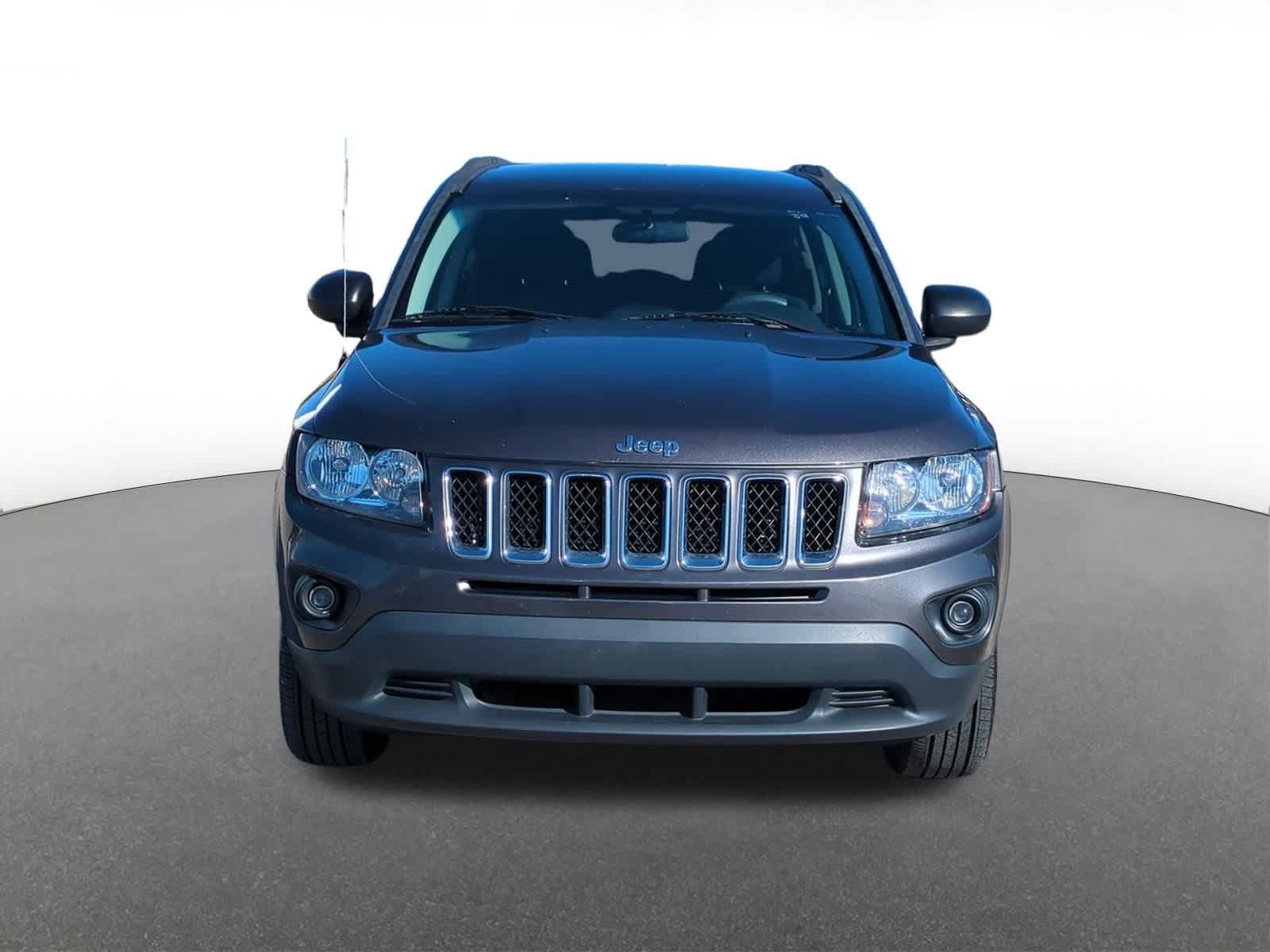 Thumbnail: 2015 Jeep Compass - 9