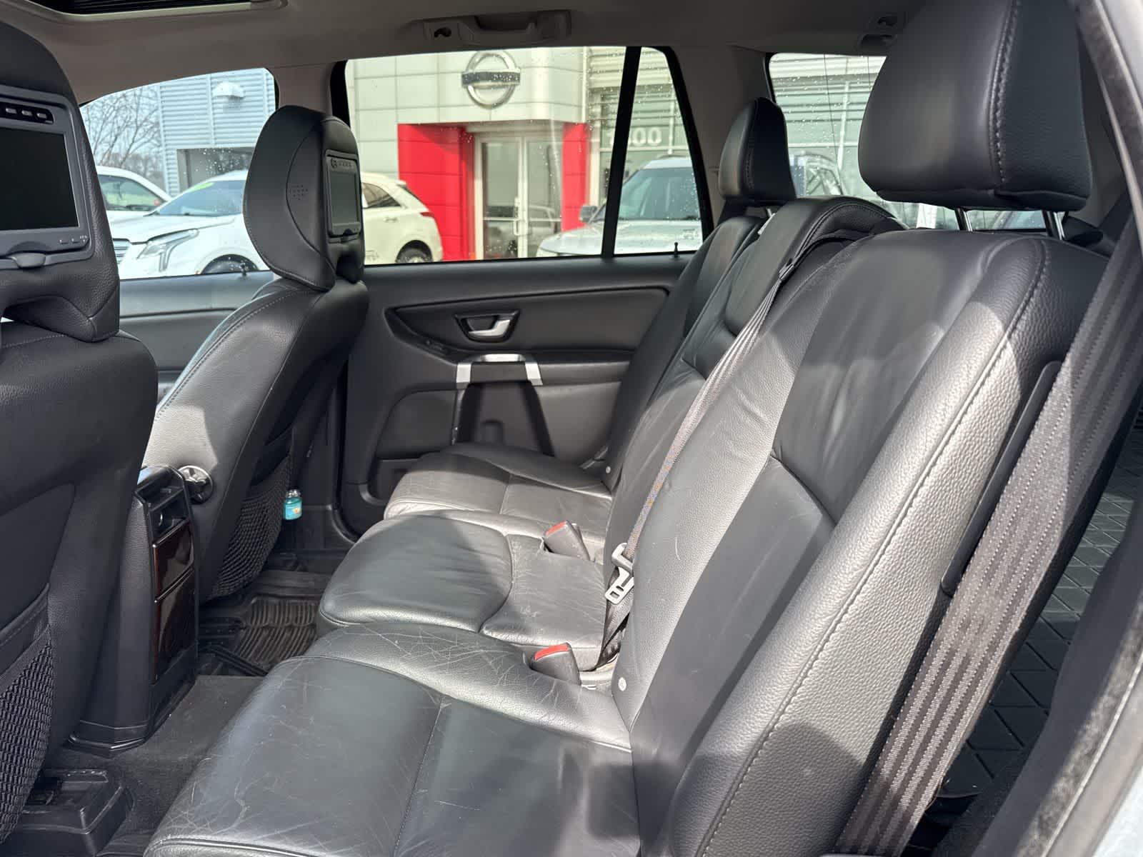 Thumbnail: 2012 Volvo XC90 - 16