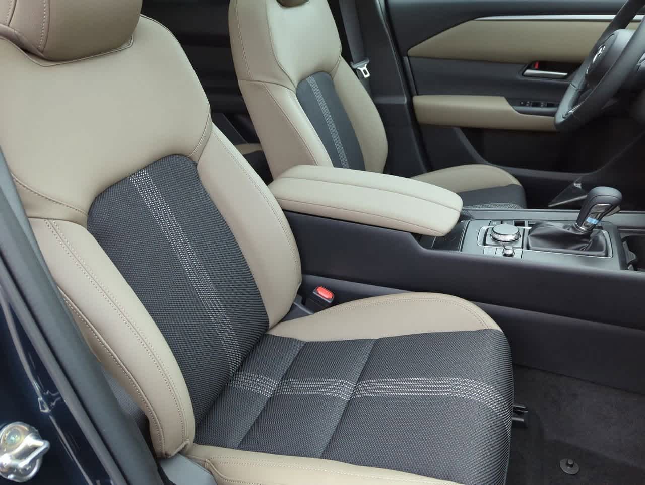 Thumbnail: 2025 Mazda CX-50 - 21