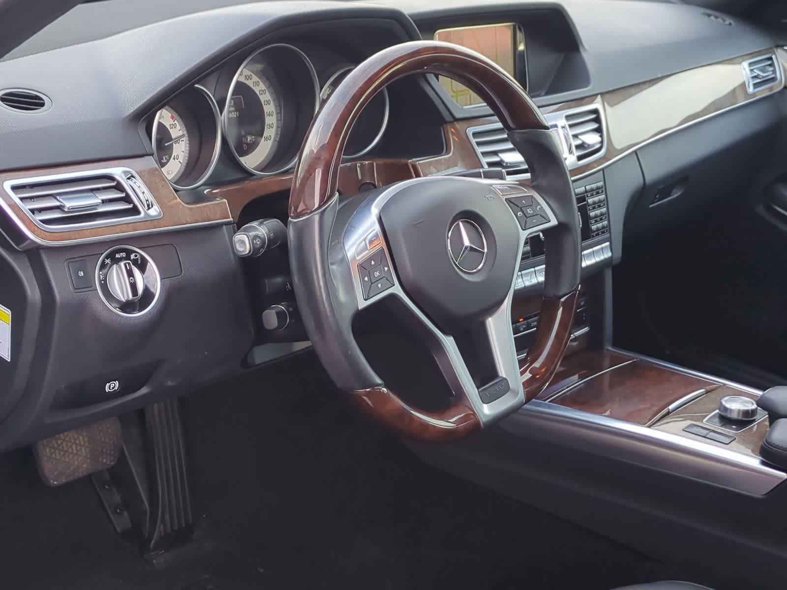 Thumbnail: 2014 Mercedes-Benz E-Class - 2