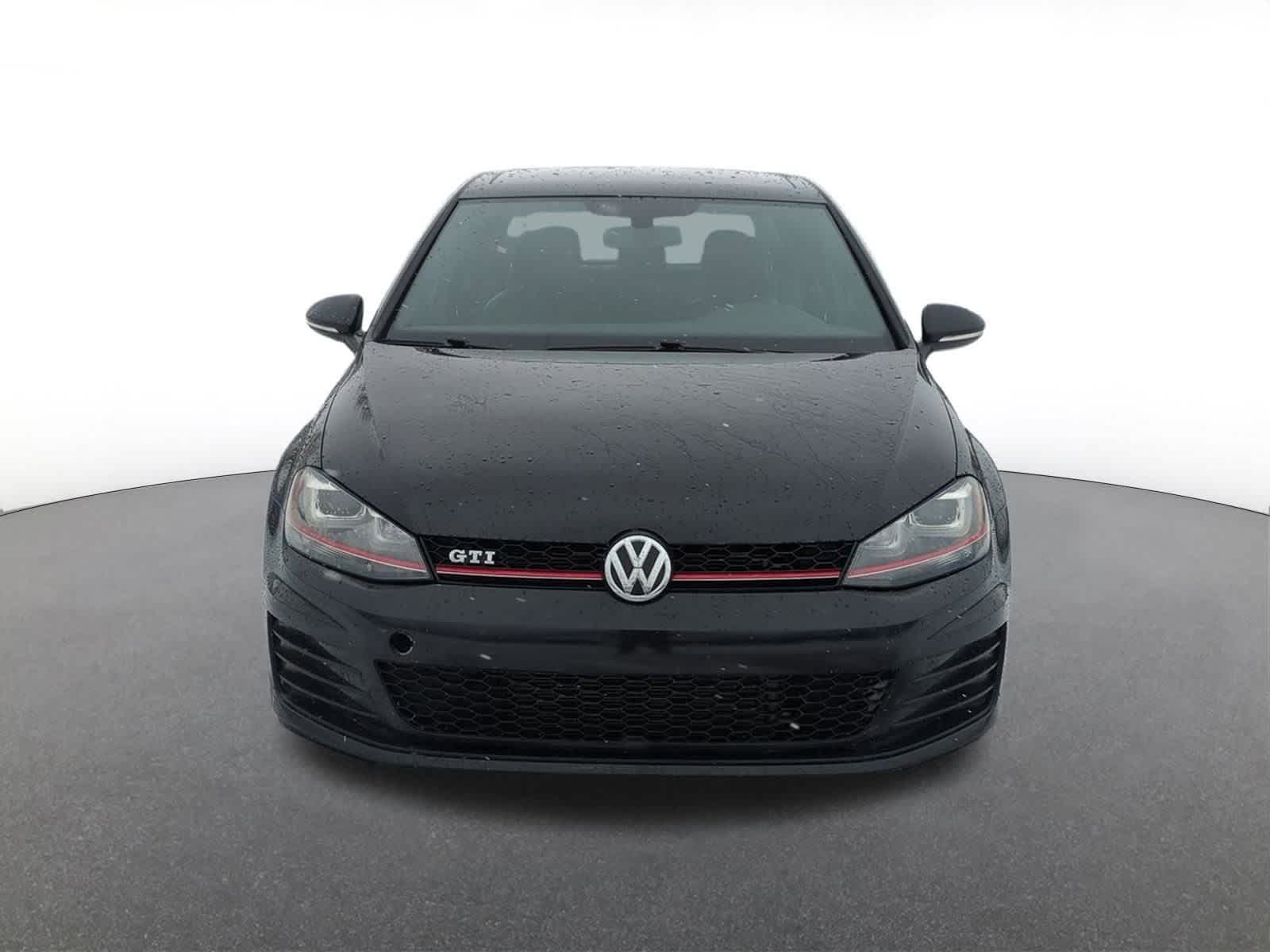 Thumbnail: 2016 Volkswagen Golf - 9