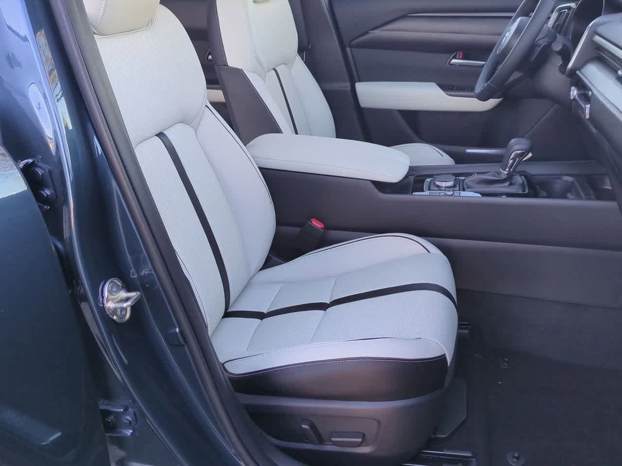 Thumbnail: 2026 Mazda CX-50 - 22