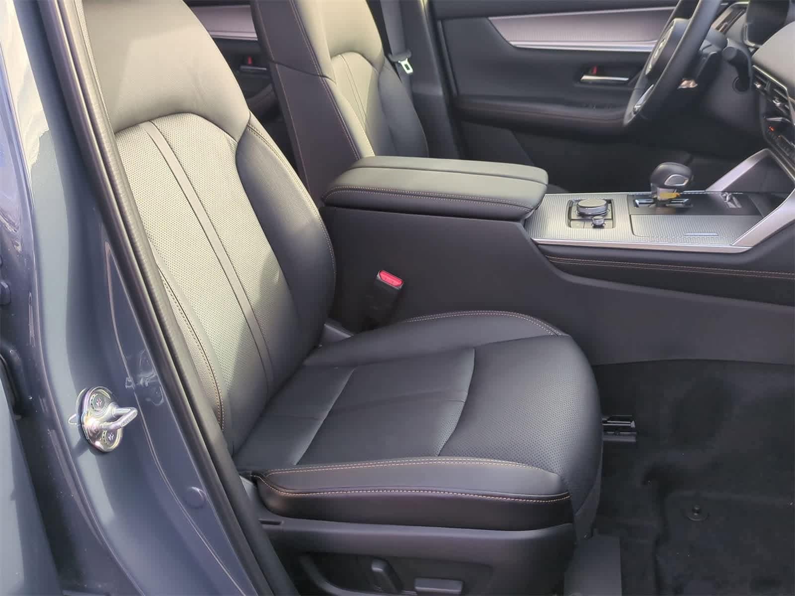 Thumbnail: 2026 Mazda CX-70 - 22