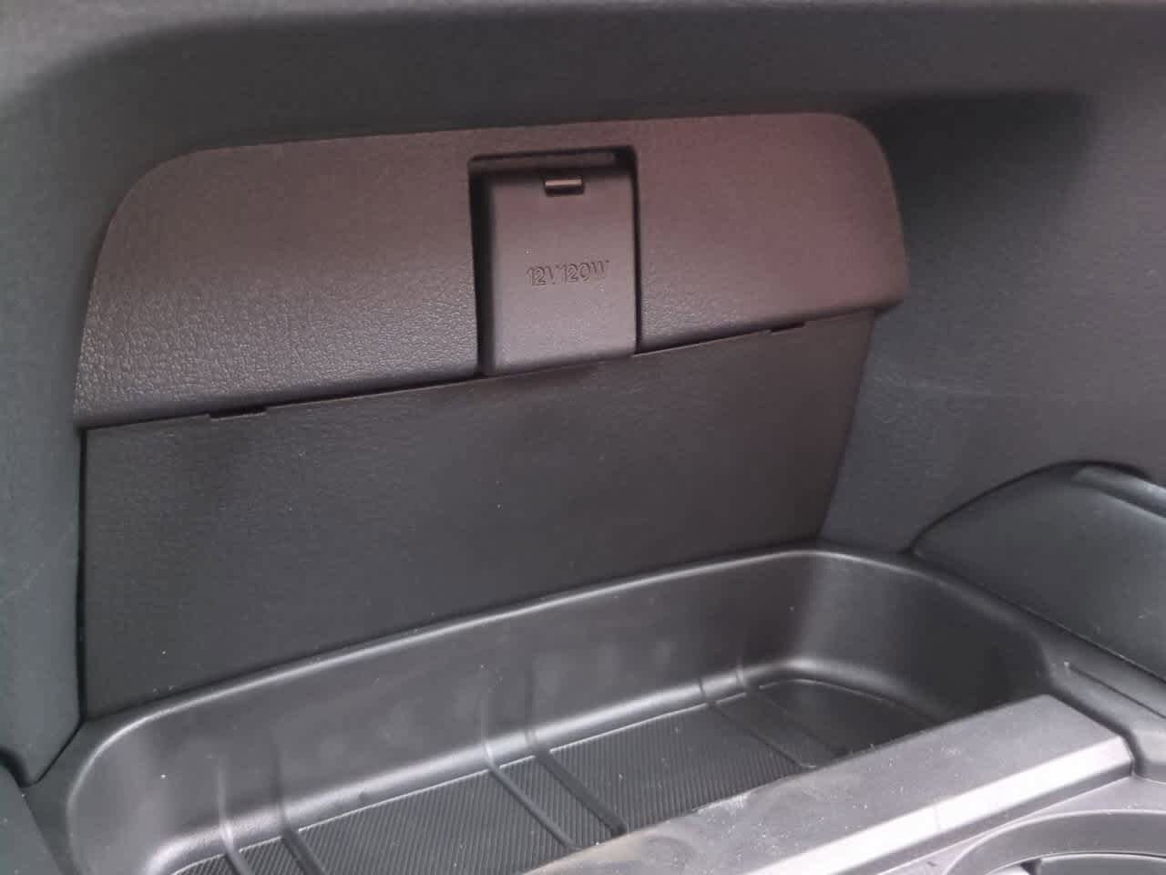 Thumbnail: 2025 Mazda CX-50 - 30