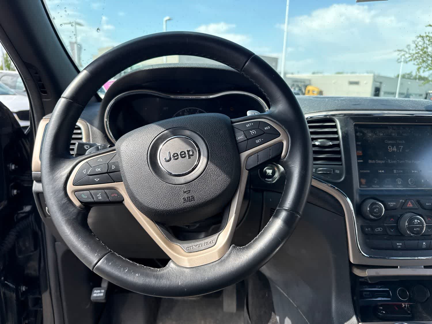 Thumbnail: 2015 Jeep Grand Cherokee - 19