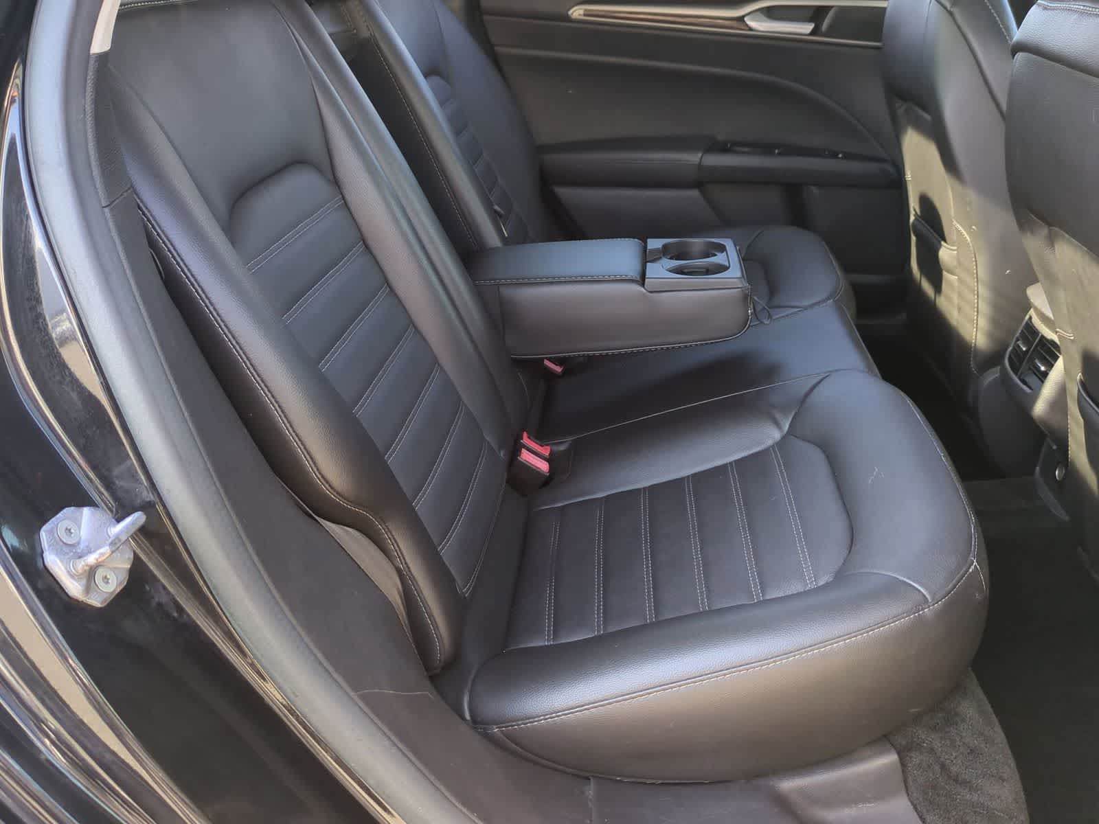 Thumbnail: 2015 Ford Fusion - 20