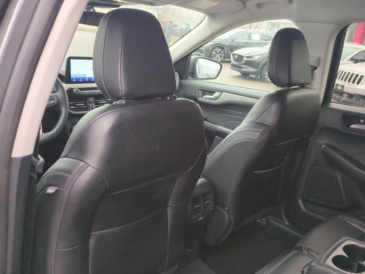 Thumbnail: 2022 Ford Escape - 17