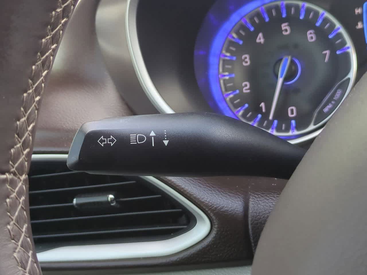 Thumbnail: 2017 Chrysler Pacifica - 26