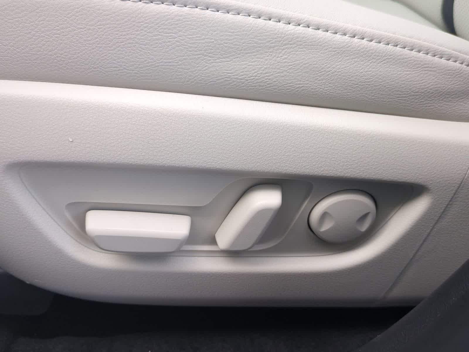 Thumbnail: 2026 Mazda CX-90 - 16