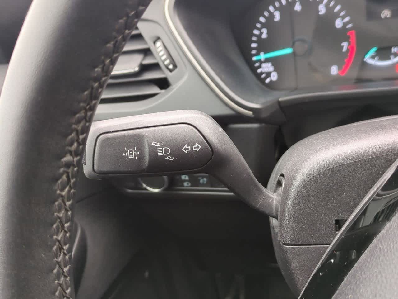 Thumbnail: 2022 Ford Escape - 25