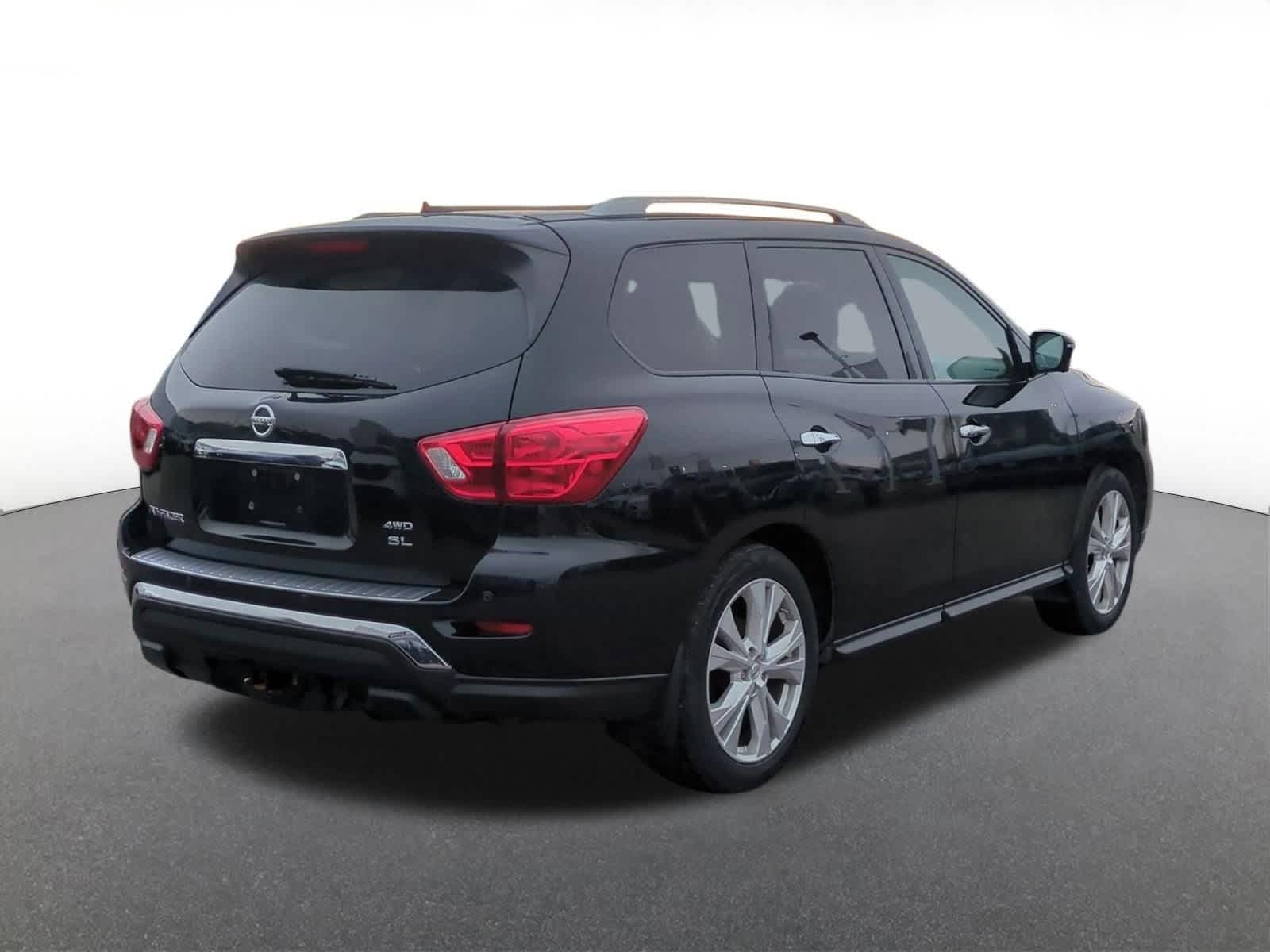 Thumbnail: 2018 Nissan Pathfinder - 6