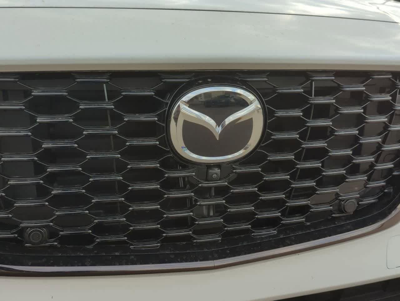 Thumbnail: 2025 Mazda CX-70 - 10