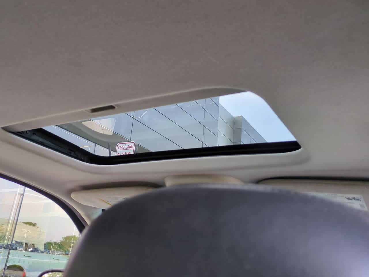 Thumbnail: 2005 GMC Envoy - 21