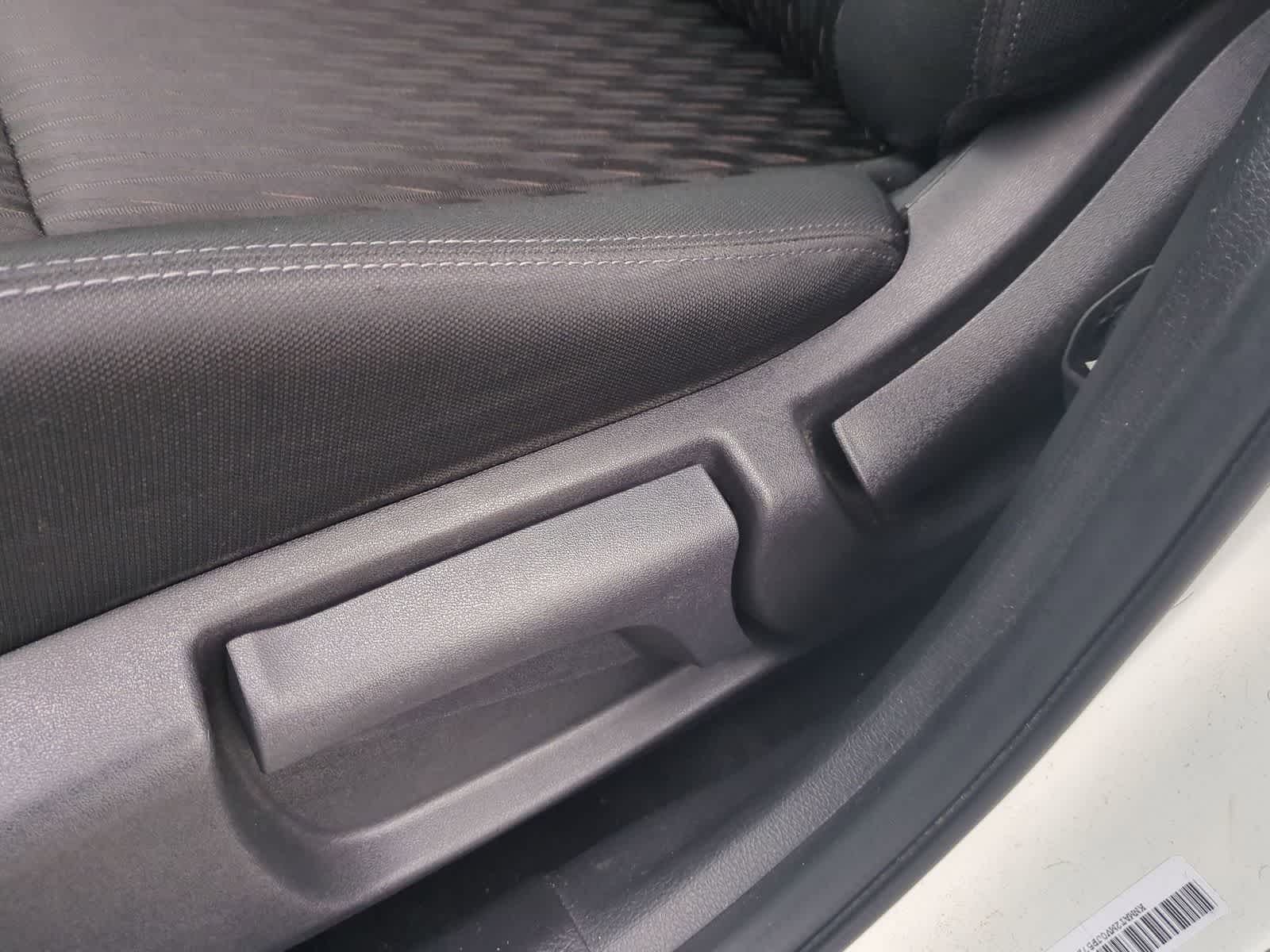 Thumbnail: 2018 Nissan Rogue - 16