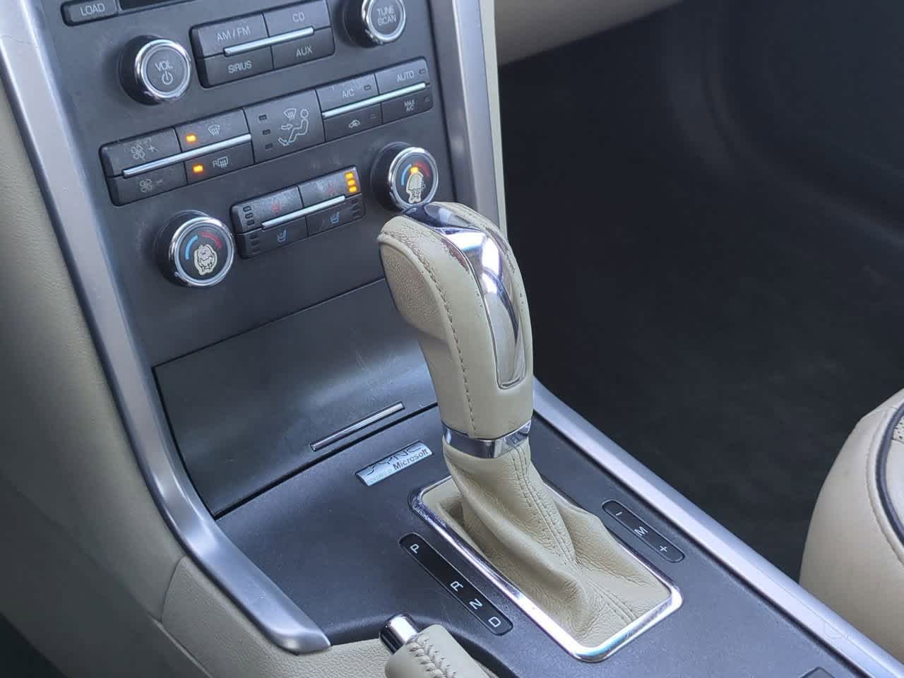 Thumbnail: 2012 Lincoln MKZ - 30