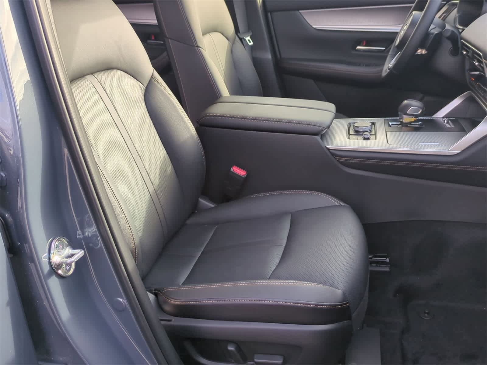 Thumbnail: 2026 Mazda CX-70 - 22