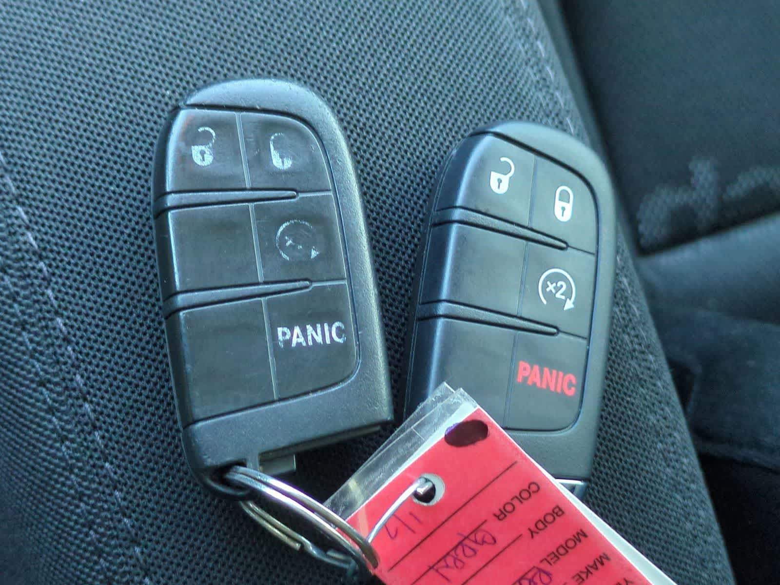 Thumbnail: 2017 Jeep Renegade - 33