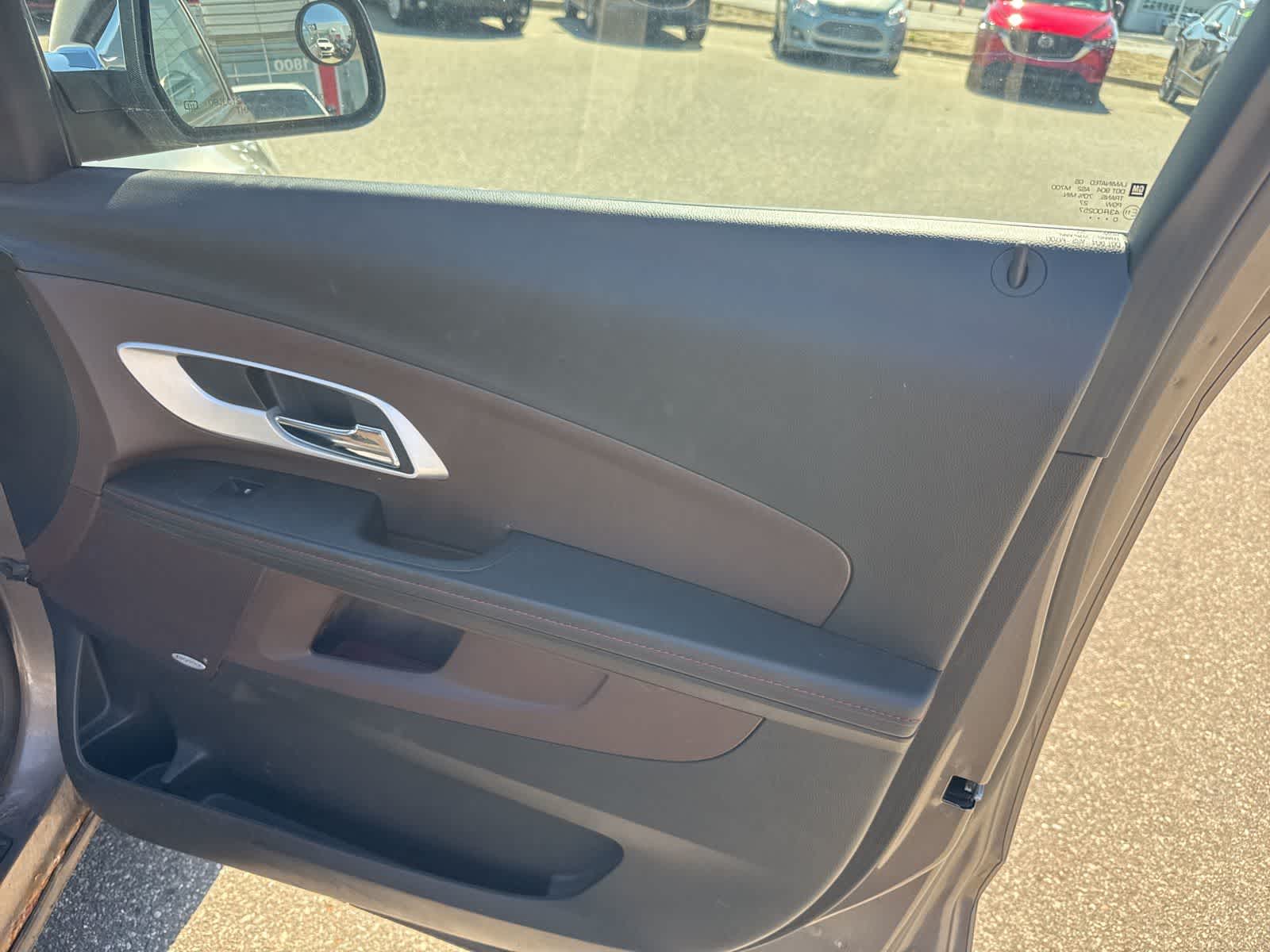 Thumbnail: 2011 Chevrolet Equinox - 28