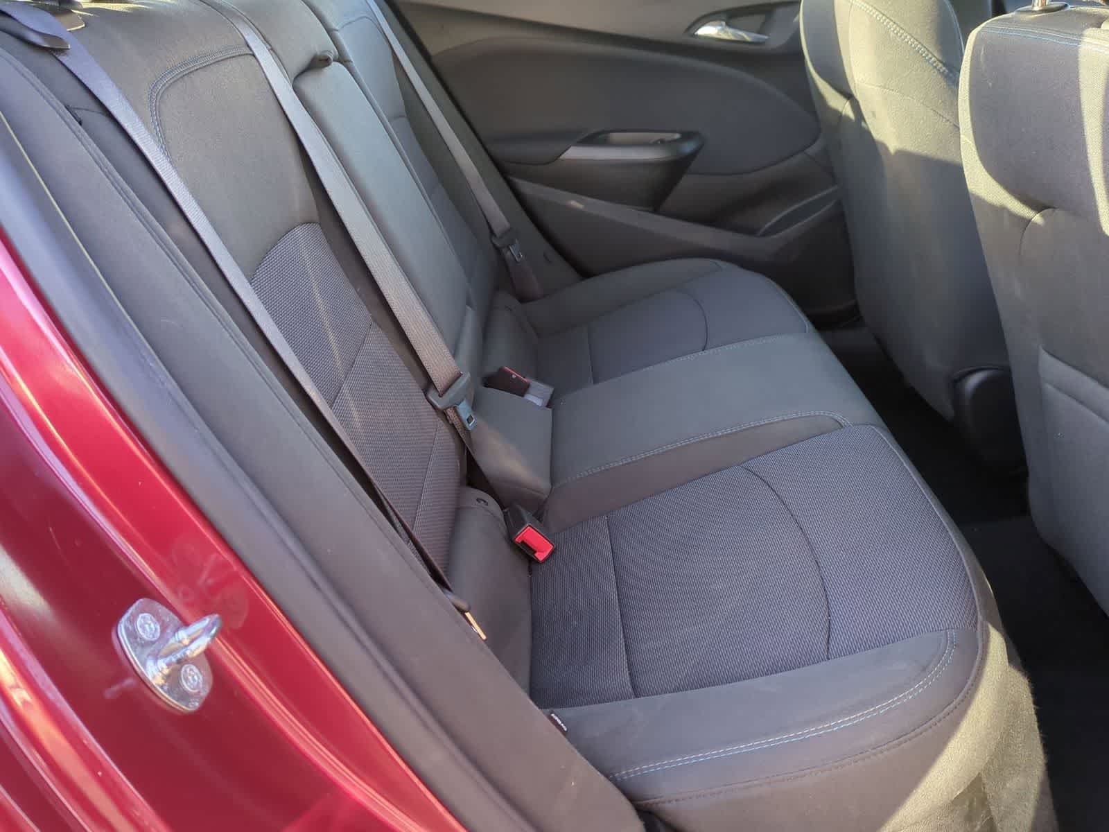 Thumbnail: 2017 Chevrolet Cruze - 20