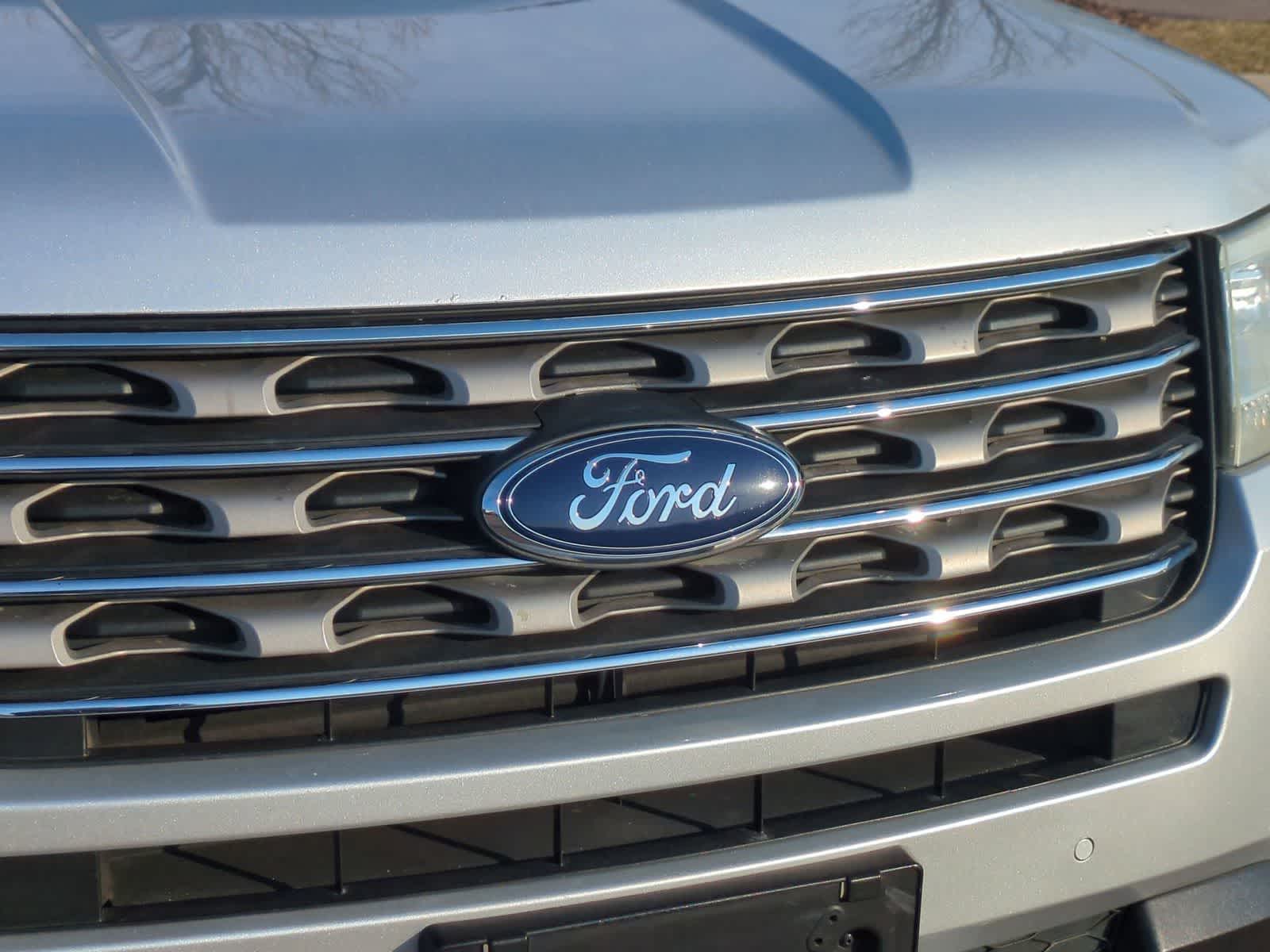 Thumbnail: 2016 Ford Explorer - 11