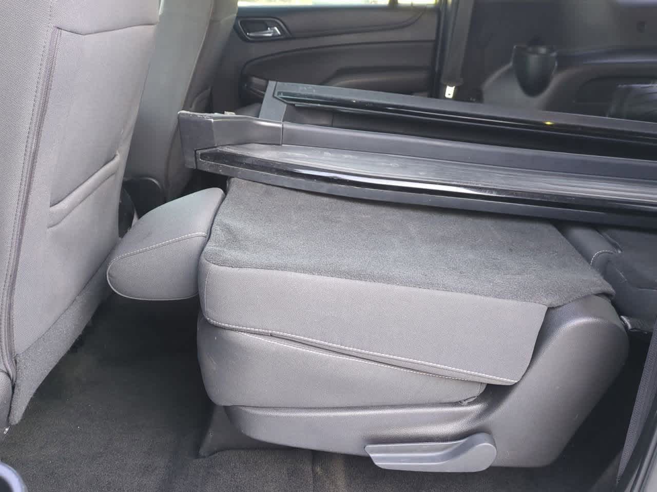 Thumbnail: 2017 Chevrolet Suburban - 18