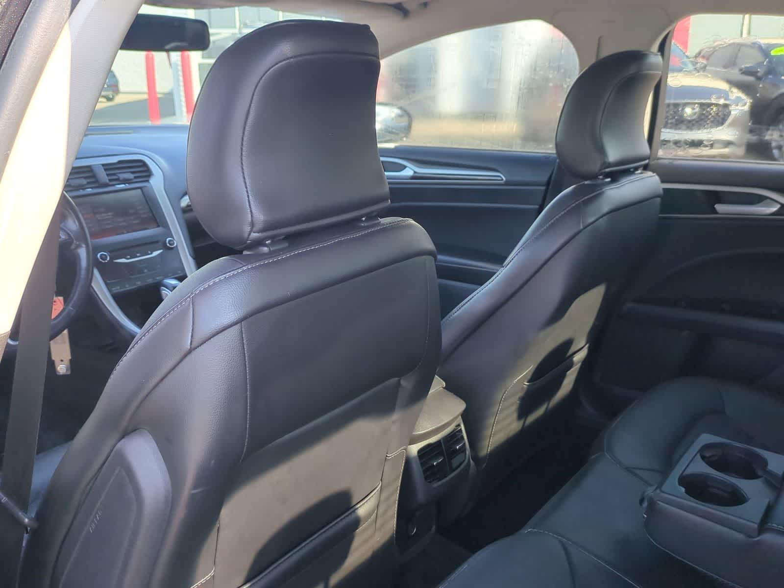 Thumbnail: 2015 Ford Fusion - 17