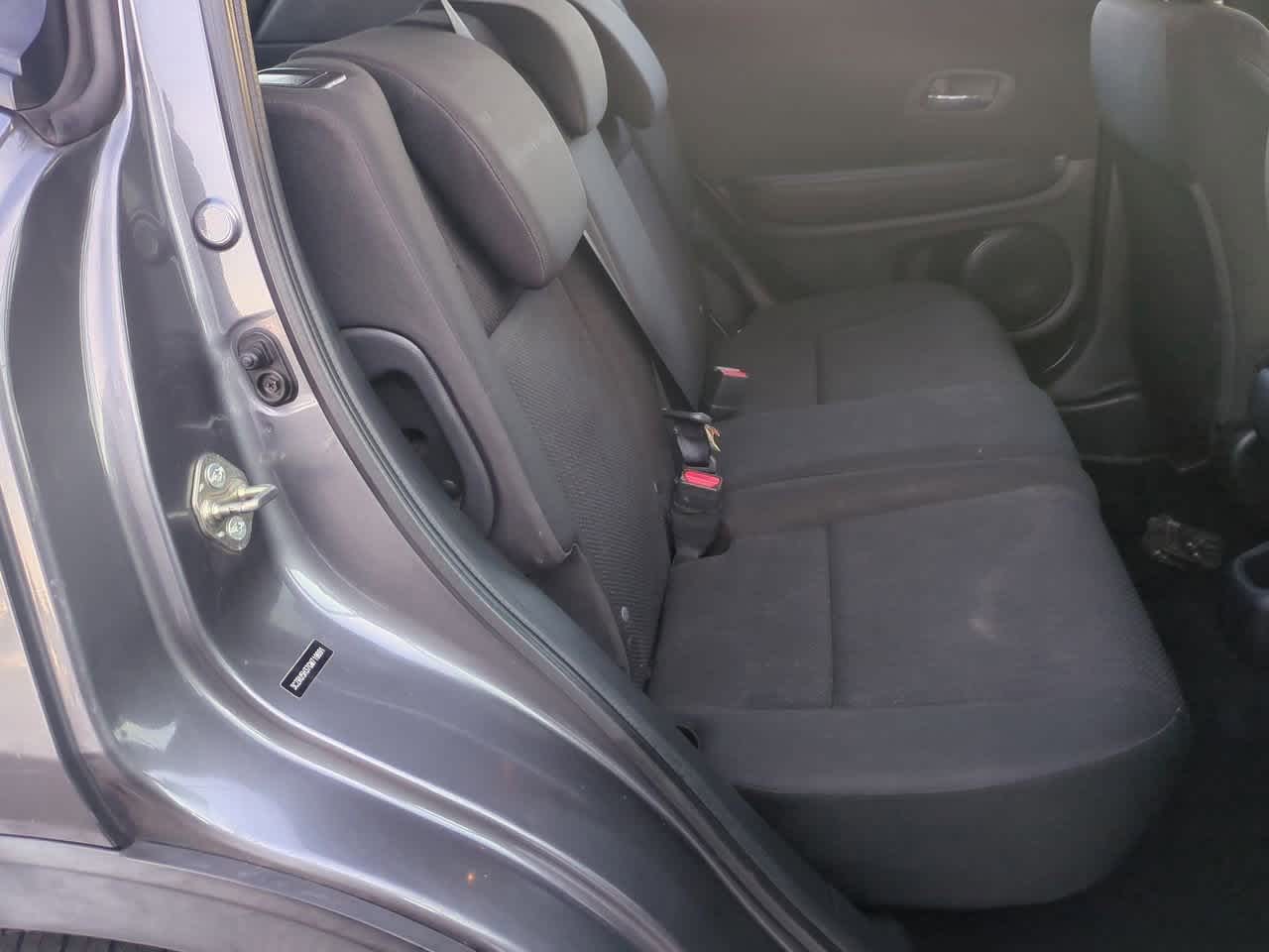 Thumbnail: 2016 Honda HR-V - 18