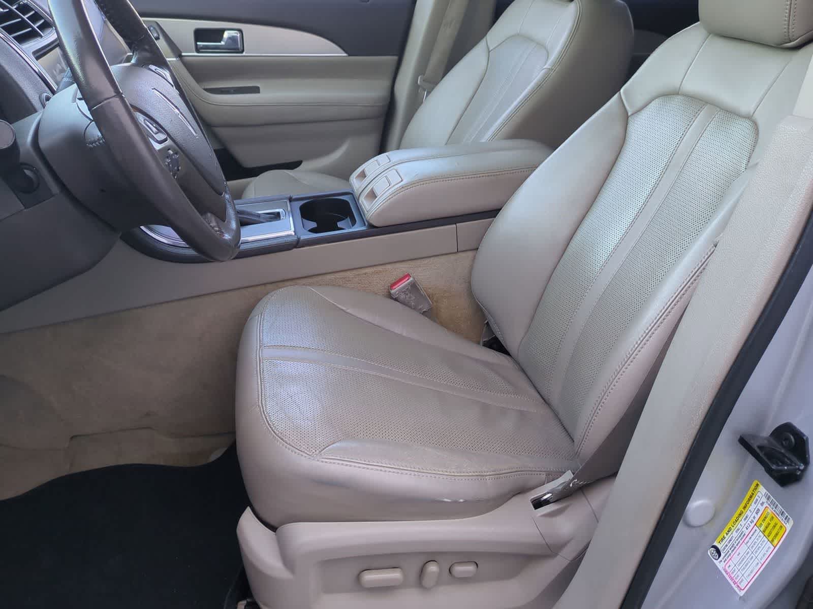 Thumbnail: 2011 Lincoln MKX - 16
