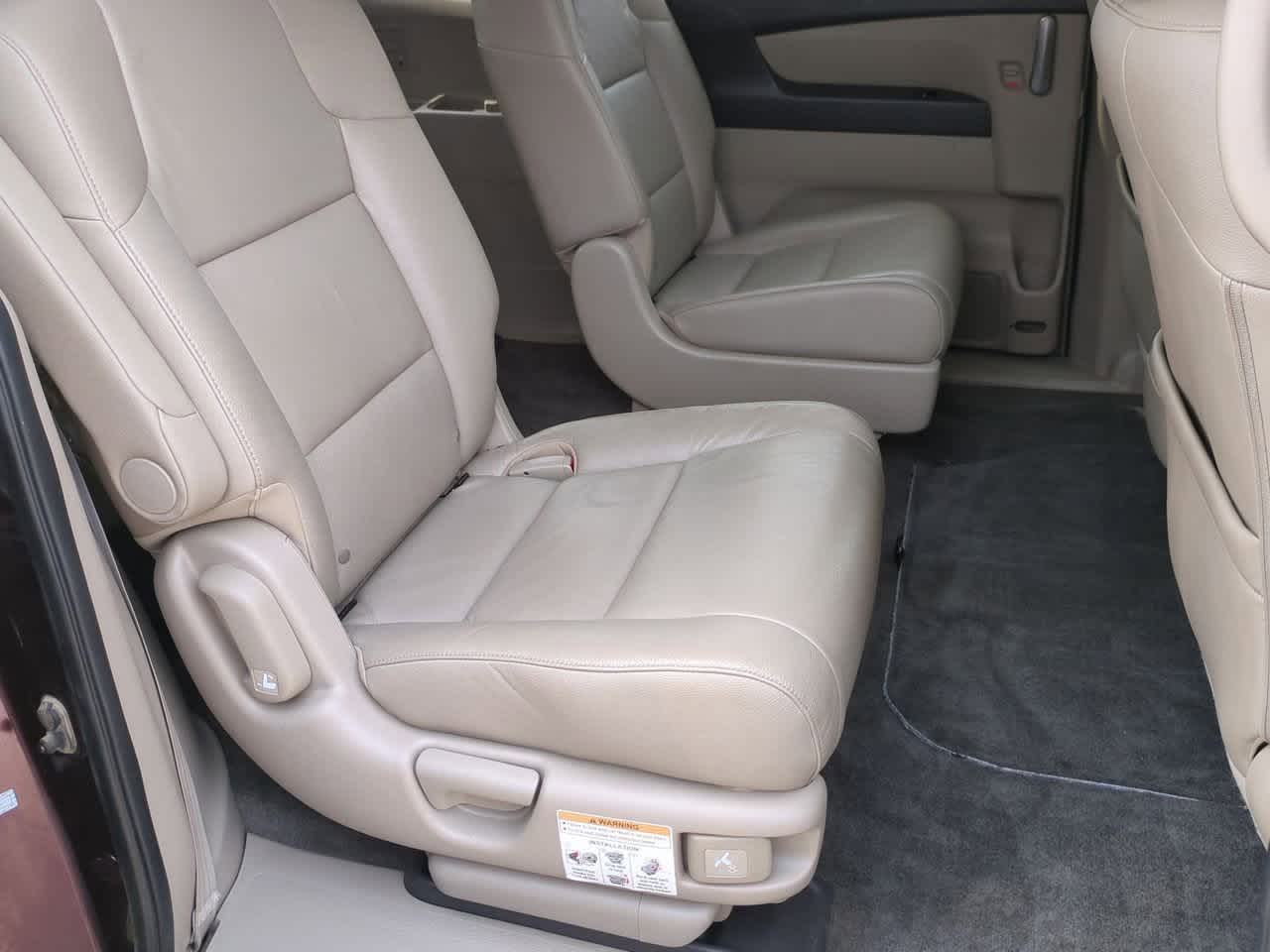 Thumbnail: 2011 Honda Odyssey - 20