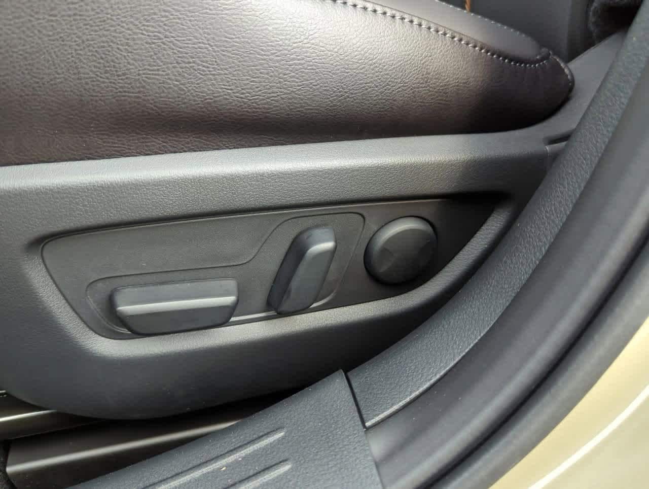 Thumbnail: 2025 Mazda CX-50 - 15