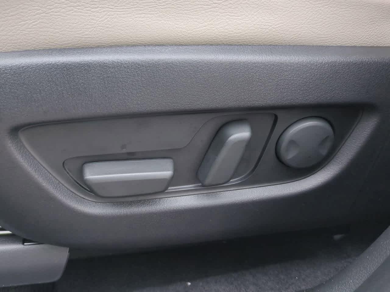 Thumbnail: 2026 Mazda CX-70 - 16